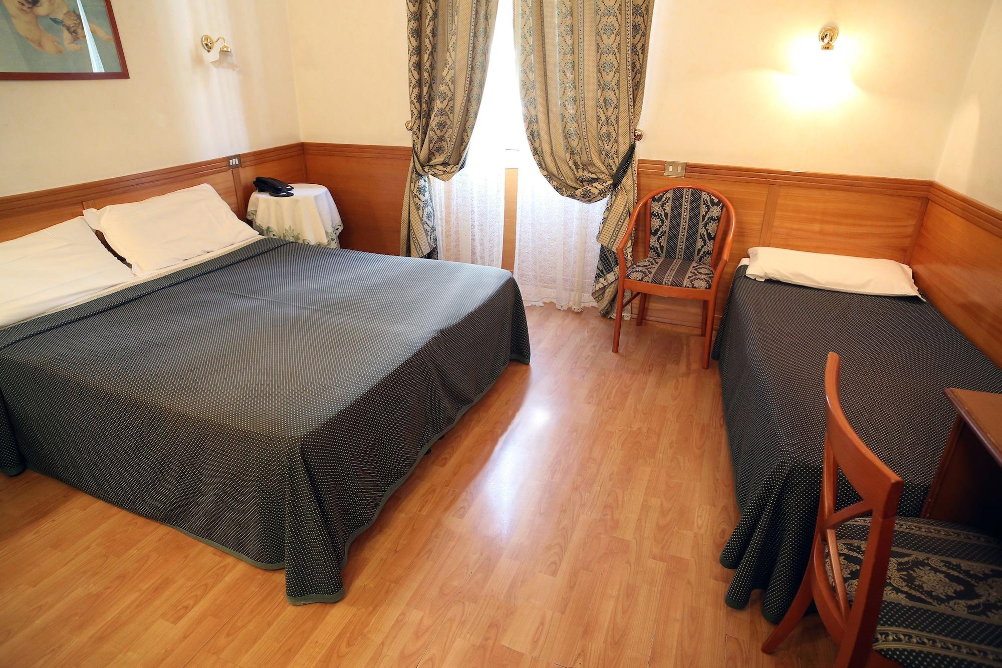 Hotel Santa Prassede Rom Exteriör bild